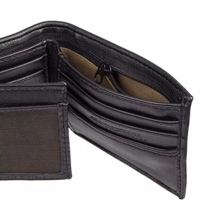 Levi's® RFID-Blocking Traveler Wallet Extended Bifold with zipper